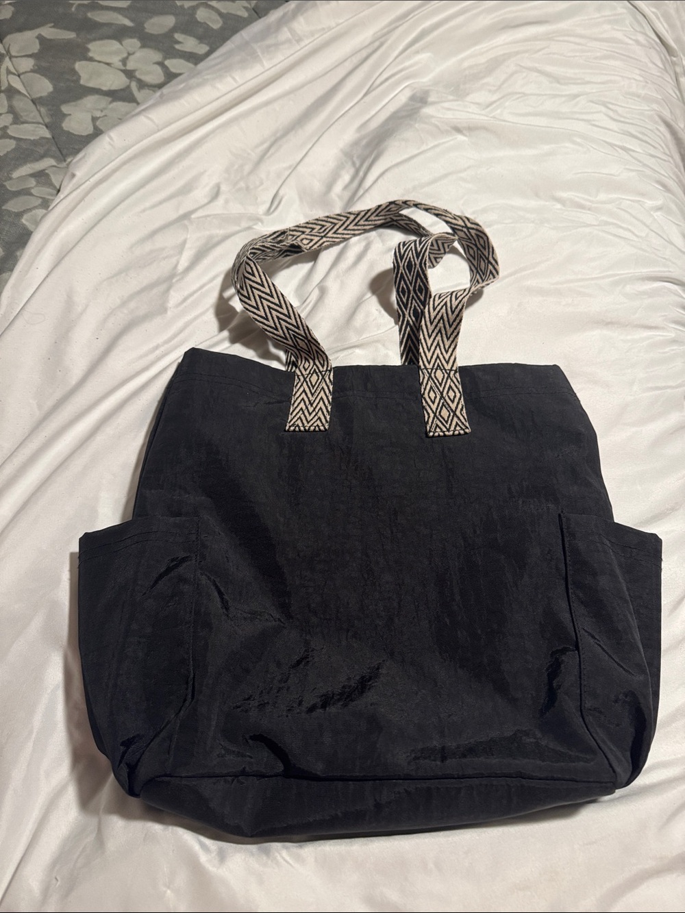 Universal Threads Tote